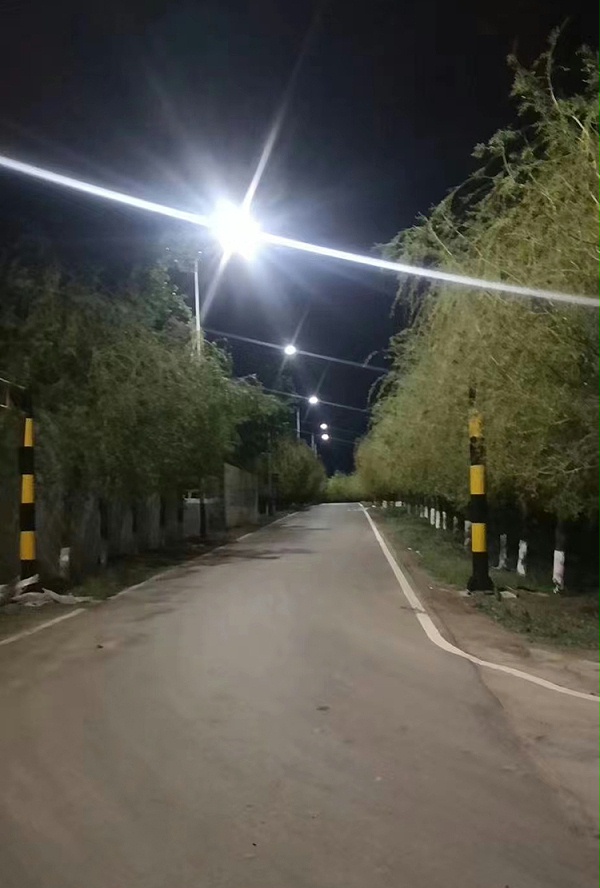 广西太阳能路灯_新农村太阳能路灯_bsports太阳能路灯生产厂家