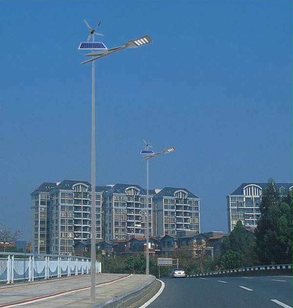 太阳能路灯 太阳能风光互补路灯 bsports太阳能路灯厂家