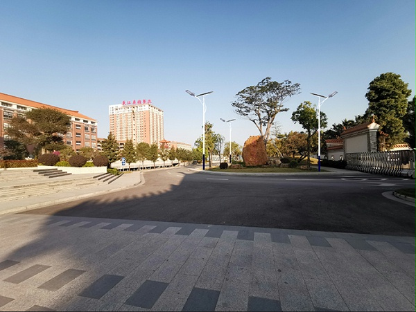 太阳能道路灯 太阳能路灯厂家 bsports太阳能