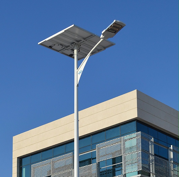 LED太阳能路灯 bsports太阳能路灯 太阳能路灯300W