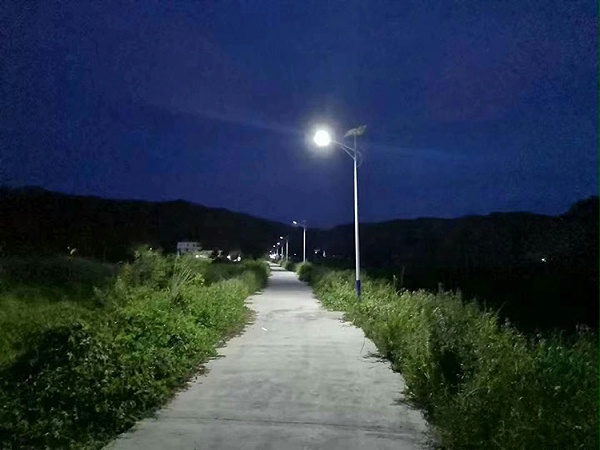 甘肃太阳能路灯_新农村太阳能路灯_bsports太阳能路灯