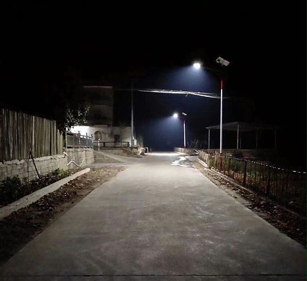 太阳能路灯 太阳能路灯价格 bsports太阳能灯饰有限公司