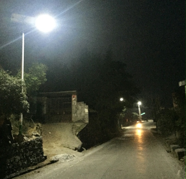 太阳能路灯 bsports路灯 中山太阳能路灯厂家