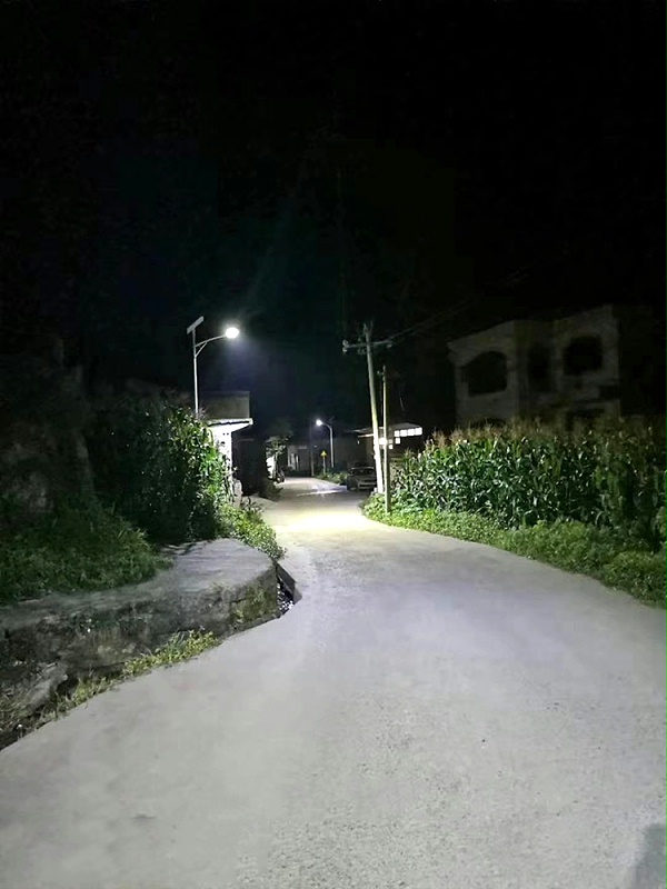 肇庆太阳能路灯_太阳能路灯价格_bsports工程太阳能路灯