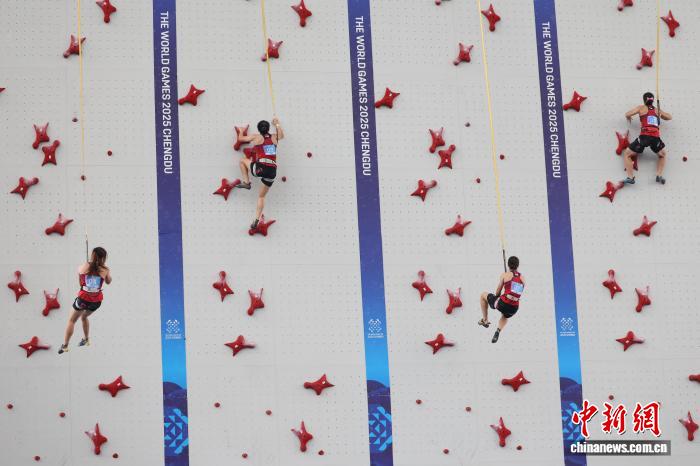 成都世运会攀岩：飞檐走壁的向上之路并肩共筑